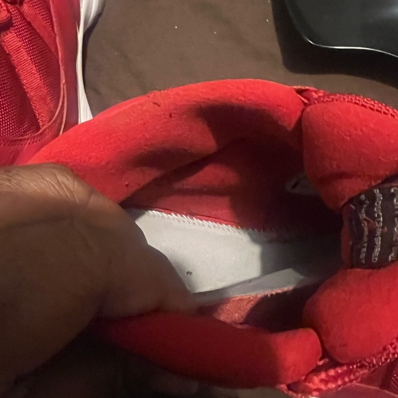 Vibrant Red Basketball Sneakers Nike Retro Air Jordan 11 Win like 92 - Picture 7 of 10